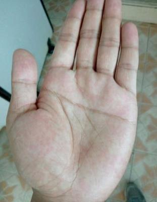 这4种手相之人是漏财命注定发不了财 这4种手相之人是漏财命注定发不了财