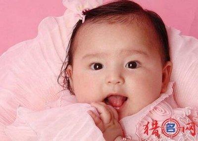 邓姓女孩在起名时可以使用哪些类型的字
