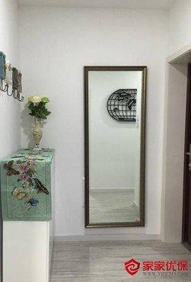 镜子照大门如何化解(卫生间镜子对着大门怎么化解)