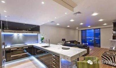 门对镜子有什么说法 对住宅风水有何影响
