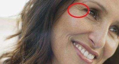 鱼尾纹多的女人真的克夫吗 女人鱼尾纹多说明什么