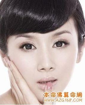 鼻子短小的女人面相代表什么 女人鼻子短好不好