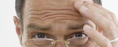 抬头纹深的男人好吗 男人抬头纹深有什么说法呢