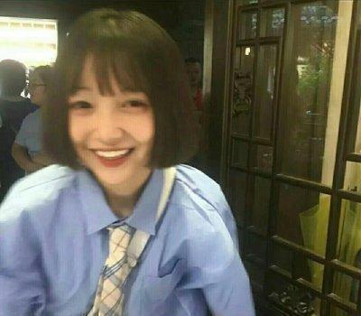 梦见闺蜜(梦见闺蜜死了又活了是什么意思)